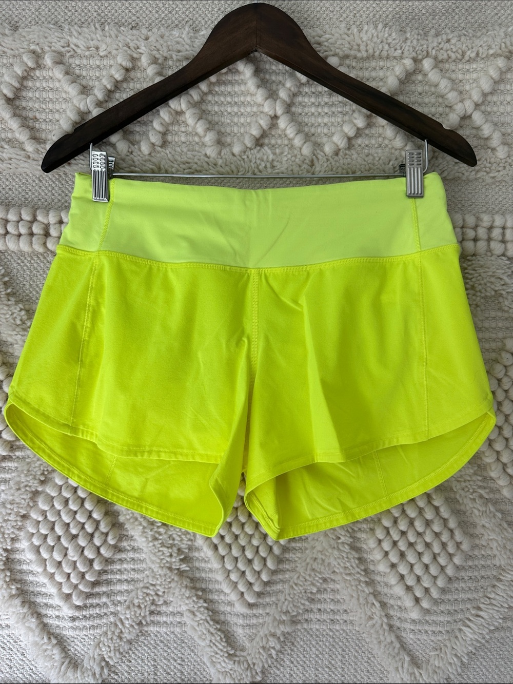 Lululemon Athletica Speed Up Short 4” inseam Athletic Shorts